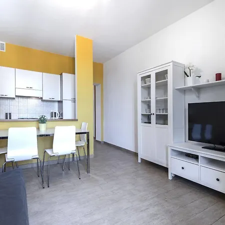 Fiera Cenisio Aparthotel Milan